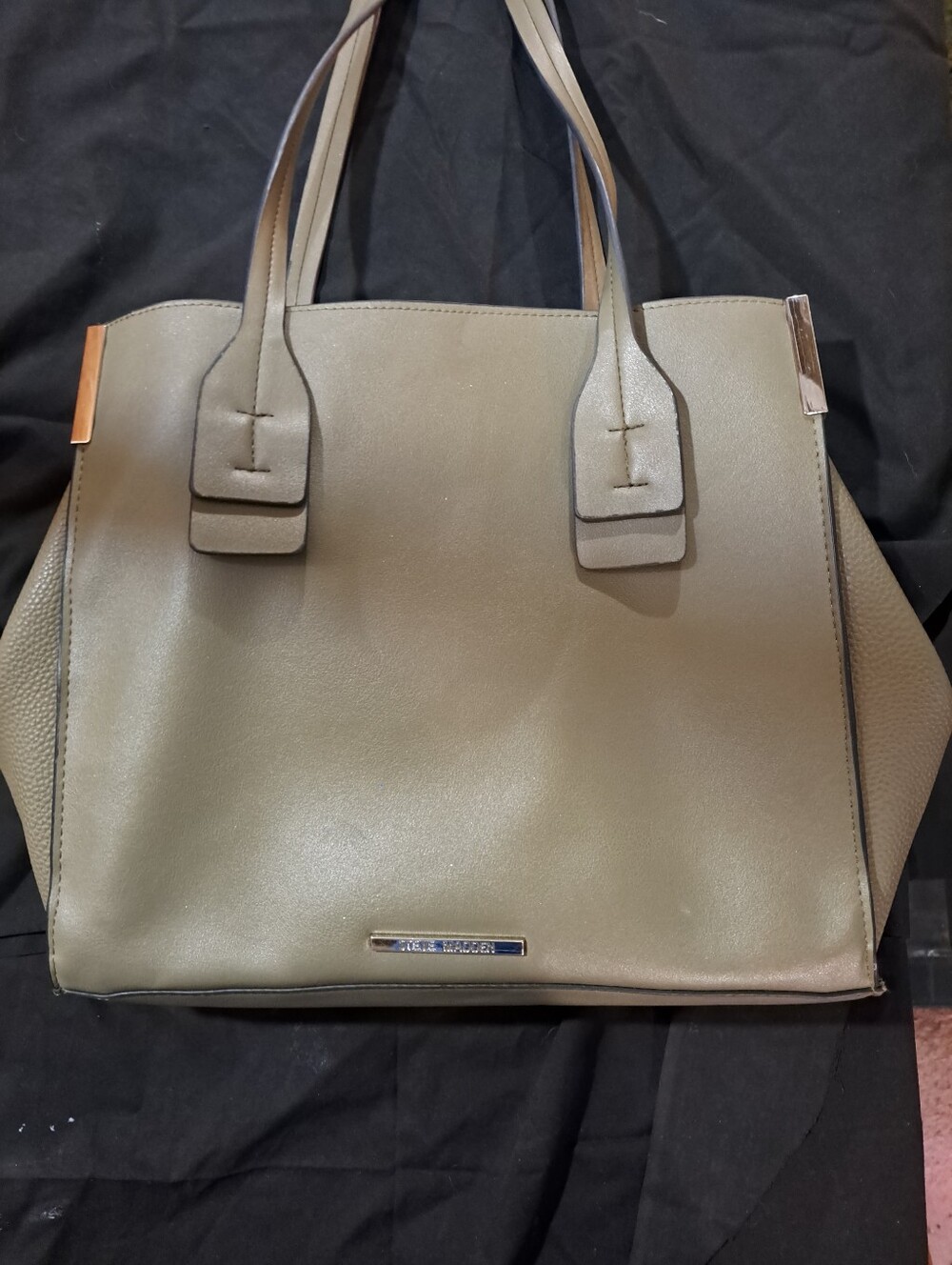 Extra large steve madden green bag